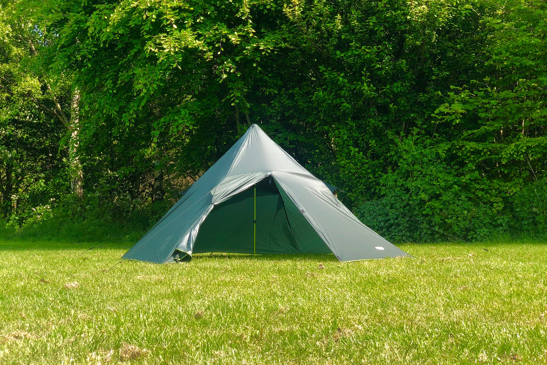 DD SuperLight Pyramid Tent (Can be used with the Pyramid Mesh Tent)